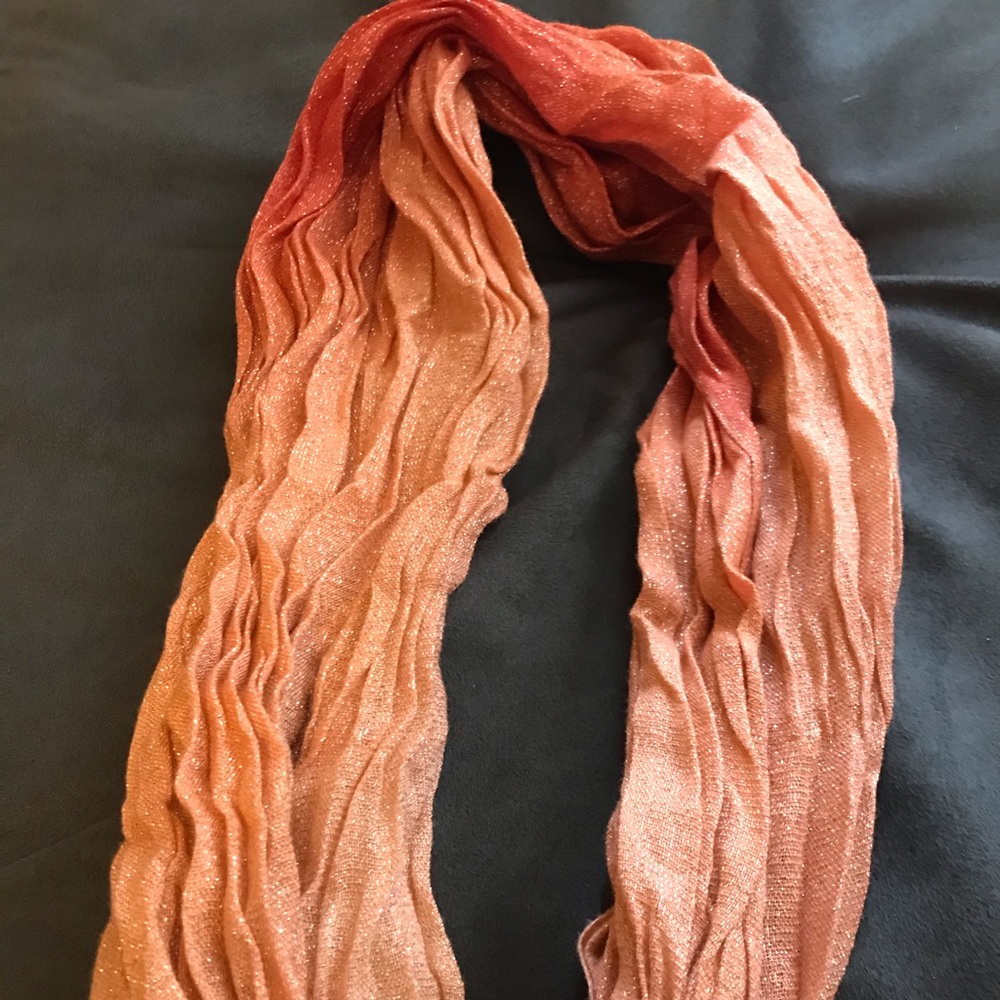 Express Ombré Scarf - Picture 5 of 9